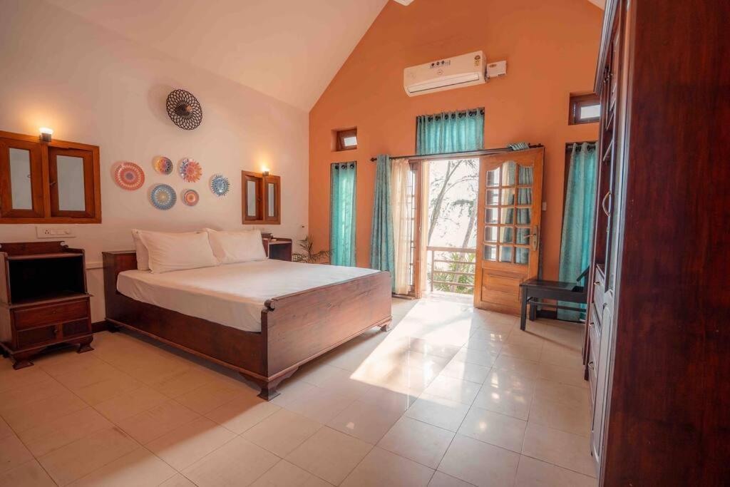 Baywatch By Grha - A Picturesque Beachfront Villa كاليكوت المظهر الخارجي الصورة