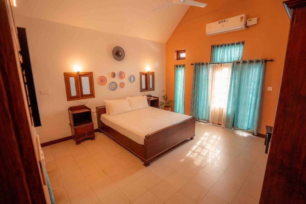 Baywatch By Grha - A Picturesque Beachfront Villa كاليكوت المظهر الخارجي الصورة