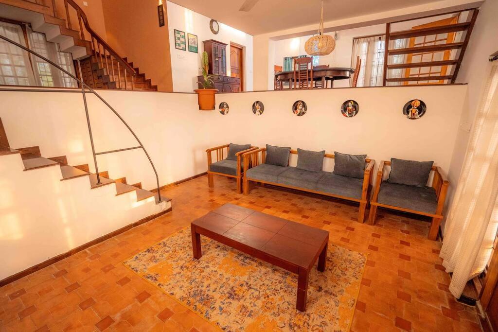 Baywatch By Grha - A Picturesque Beachfront Villa كاليكوت المظهر الخارجي الصورة